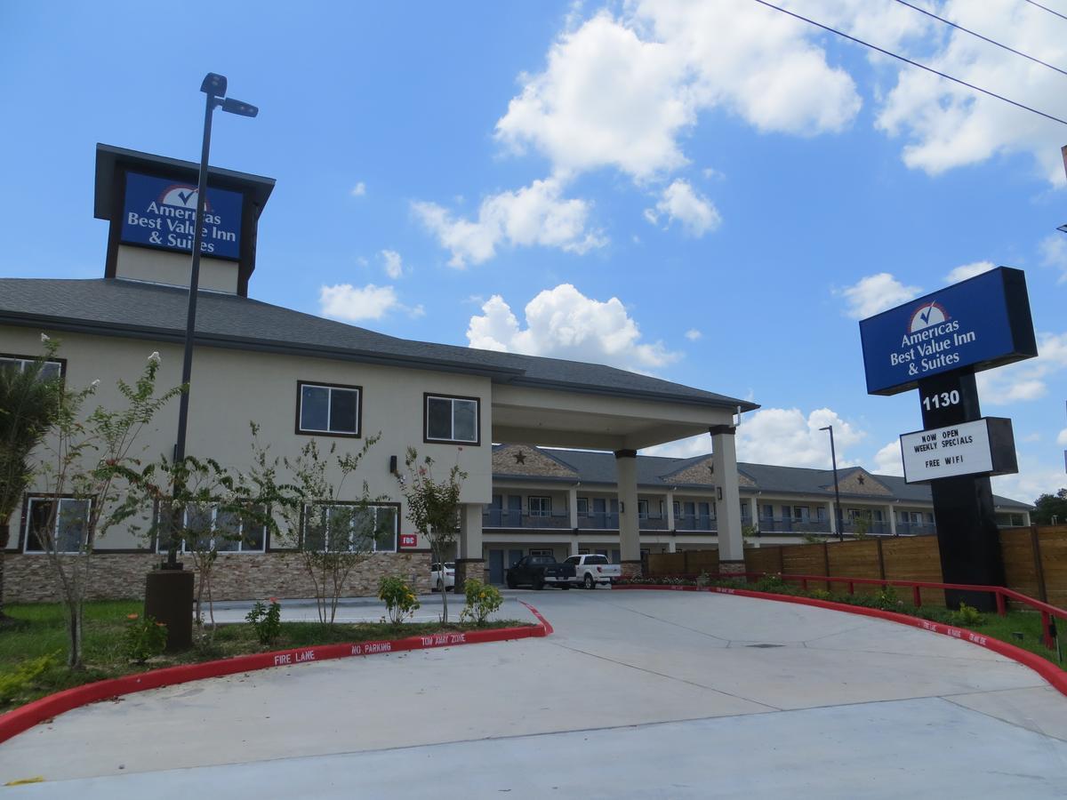 Americas Inn & Suites Iah North Humble Exterior photo