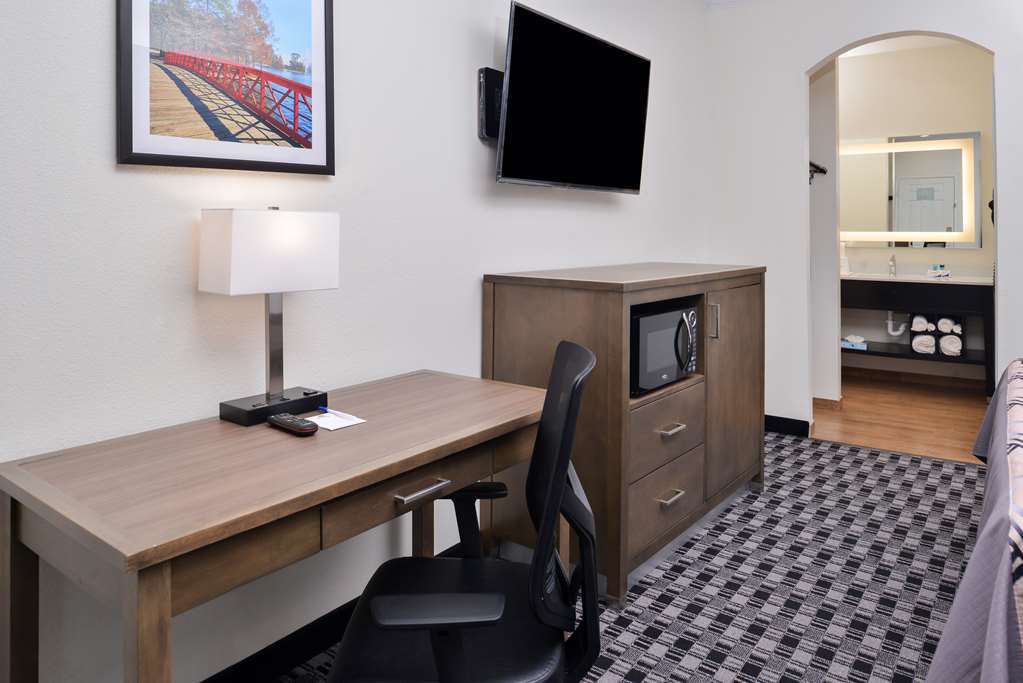 Americas Inn & Suites Iah North Humble Room photo