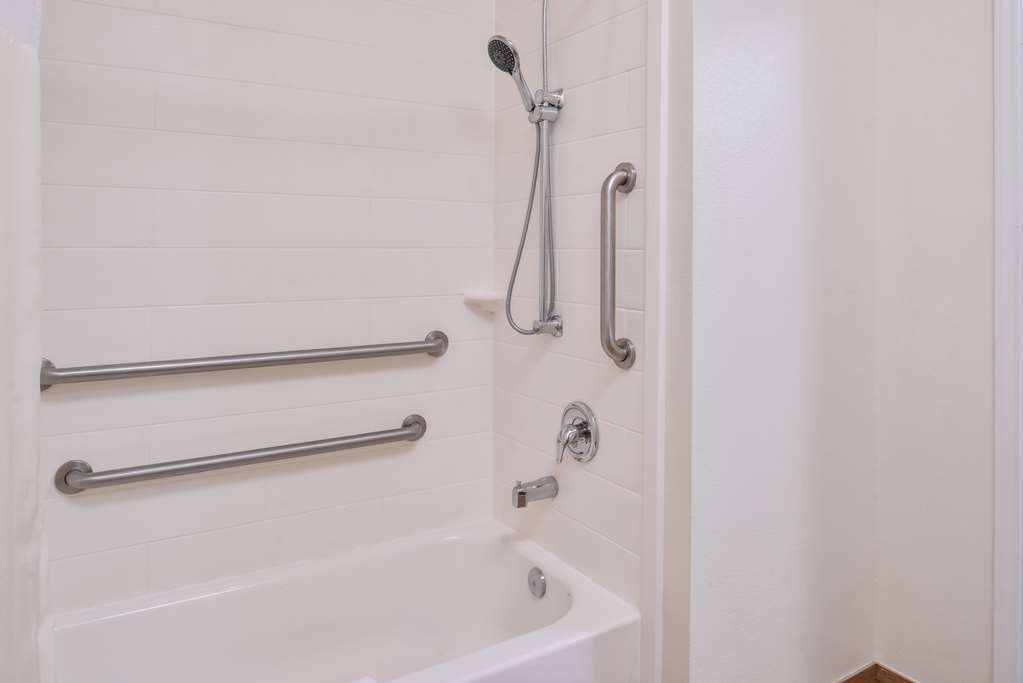 Americas Inn & Suites Iah North Humble Room photo